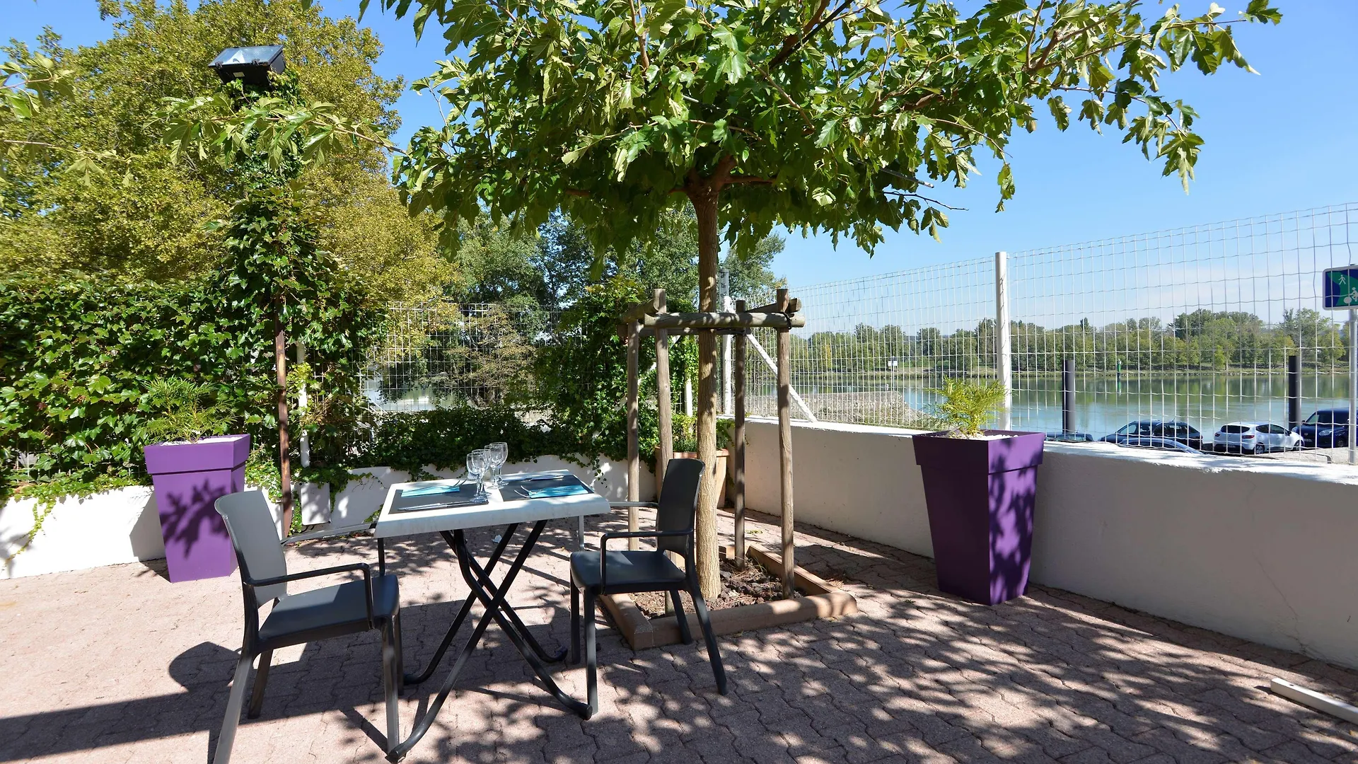 Kyriad Hotel Lyon Givors