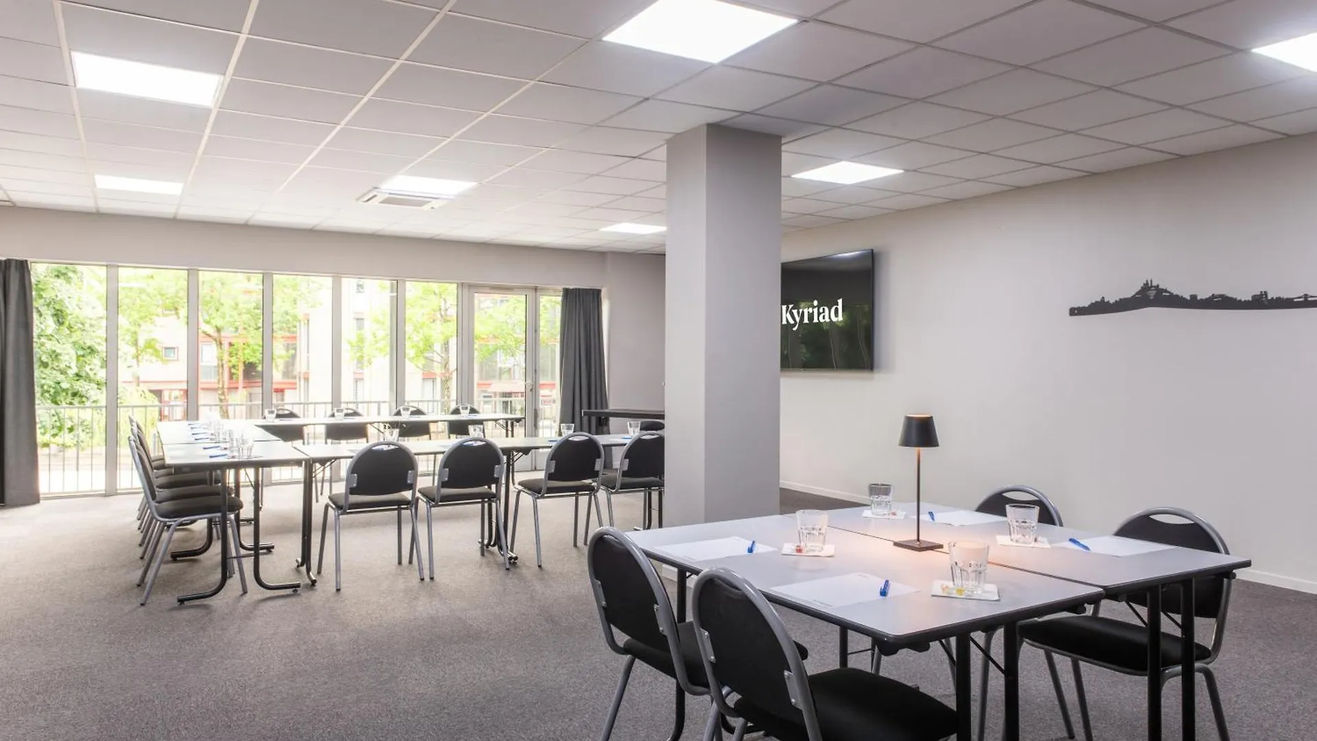 Kyriad Hotel Lyon Givors